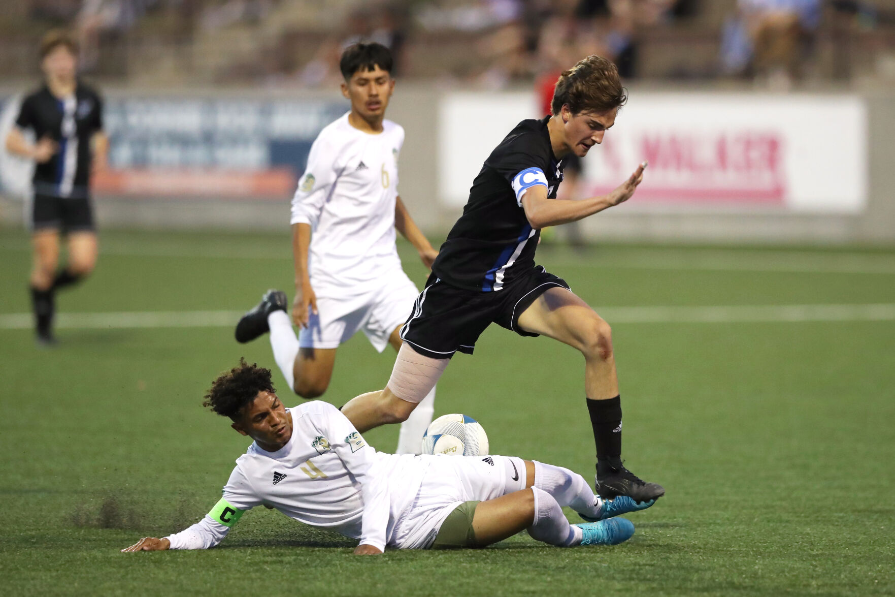 051122-owh-spo-statesoccer-em40.jpg